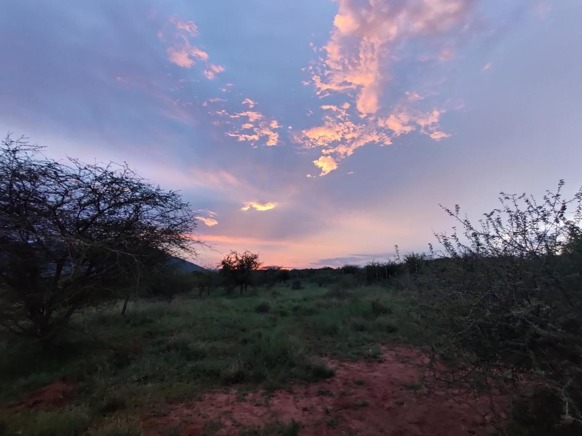 Oldonyo Orok Lodge Kajiado Exteriör bild