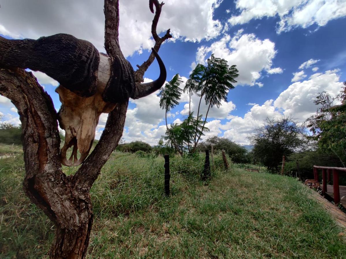 Oldonyo Orok Lodge Kajiado Exteriör bild