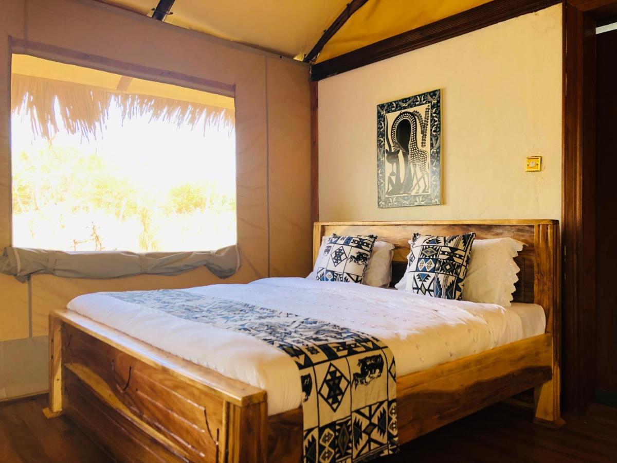 Oldonyo Orok Lodge Kajiado Exteriör bild