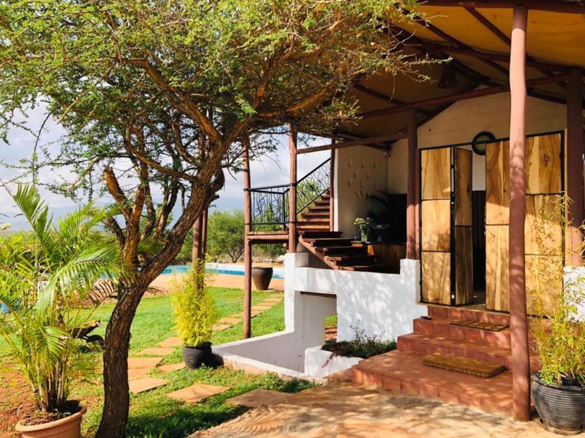 Oldonyo Orok Lodge Kajiado Exteriör bild